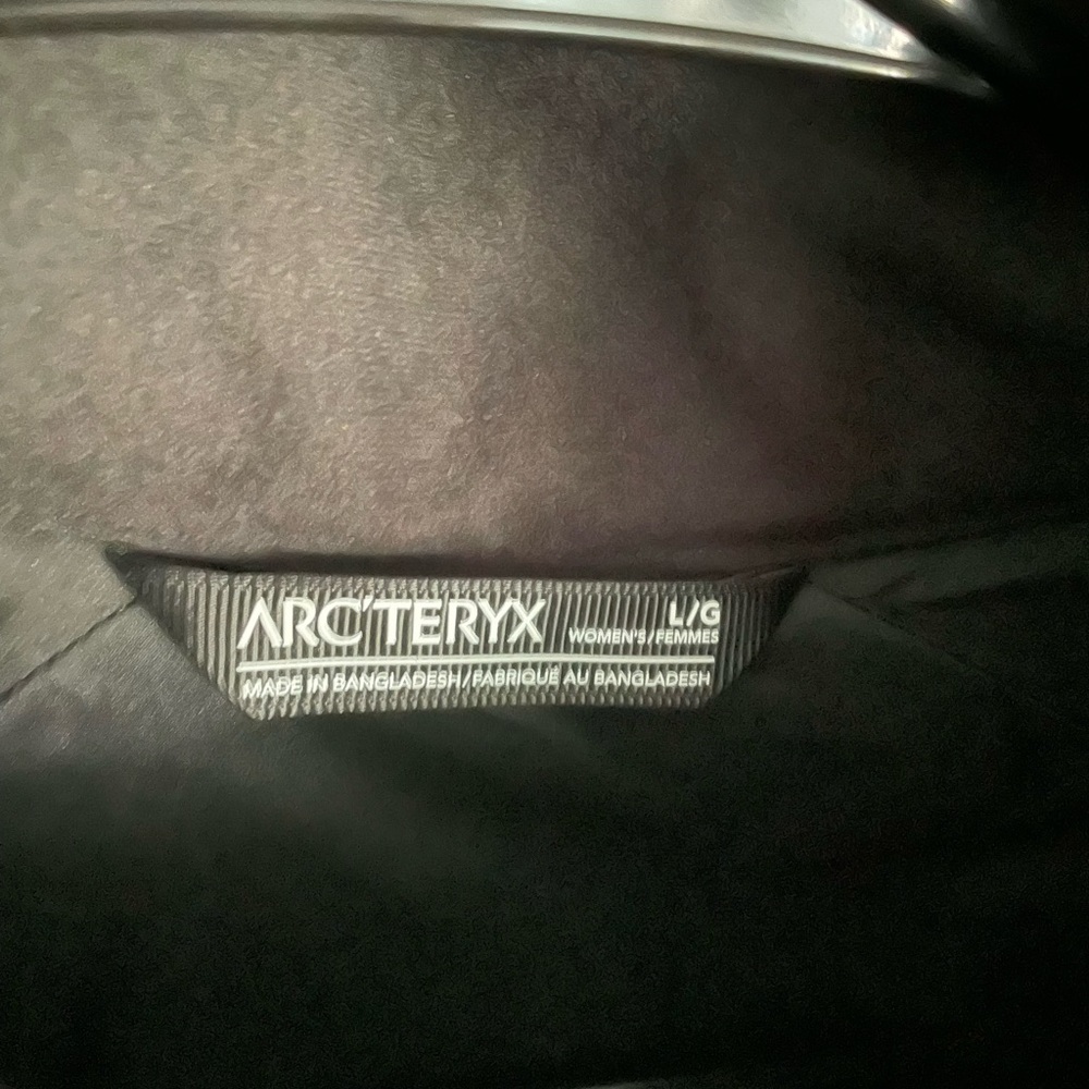 Arcteryx women’s Atom vest.